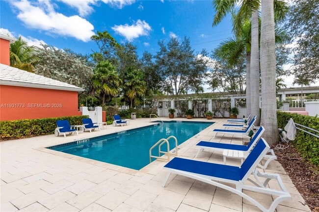 Building Photo - 510 Loretto Ave