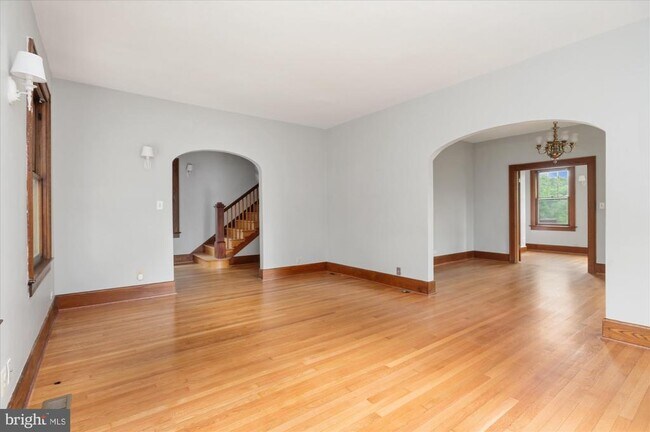 Building Photo - 1431 N Fillmore St