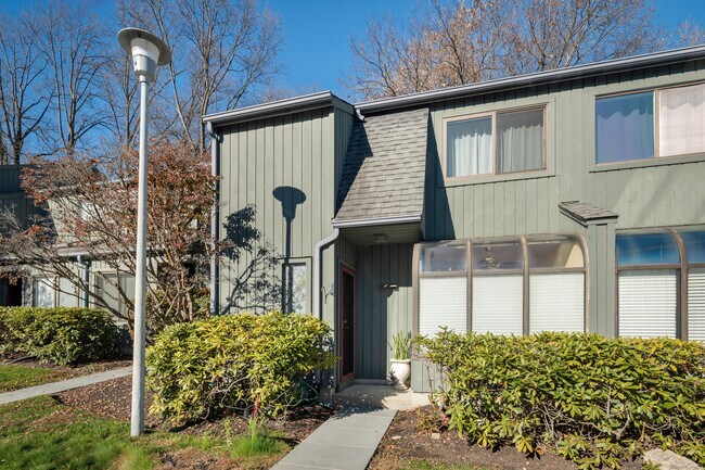 Building Photo - 123 Old Belden Hill Rd