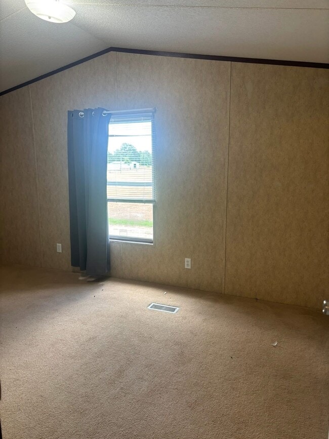 Building Photo - 294 Wilson Bridge Rd