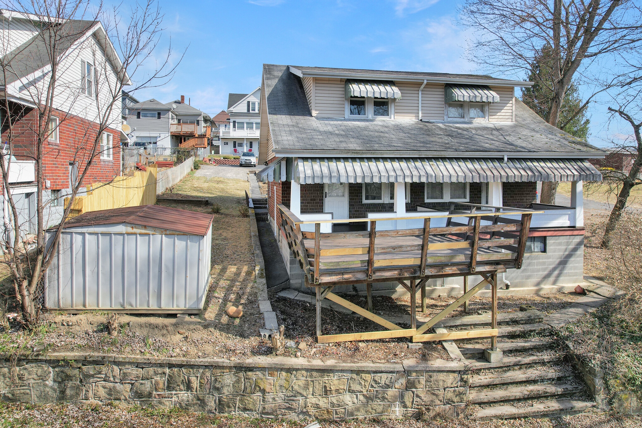 Building Photo - 36 Hawthorne Ave