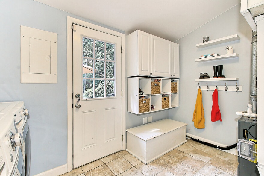 Building Photo - 13007 Melville Ln