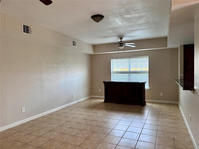 Building Photo - 46410 I-10