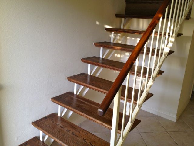 Primary Photo - 32 Lakeview Cir