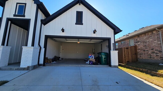 Building Photo - New Home For Rent!