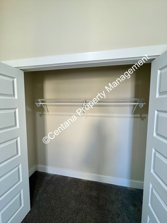 Building Photo - 614 N Alaska St