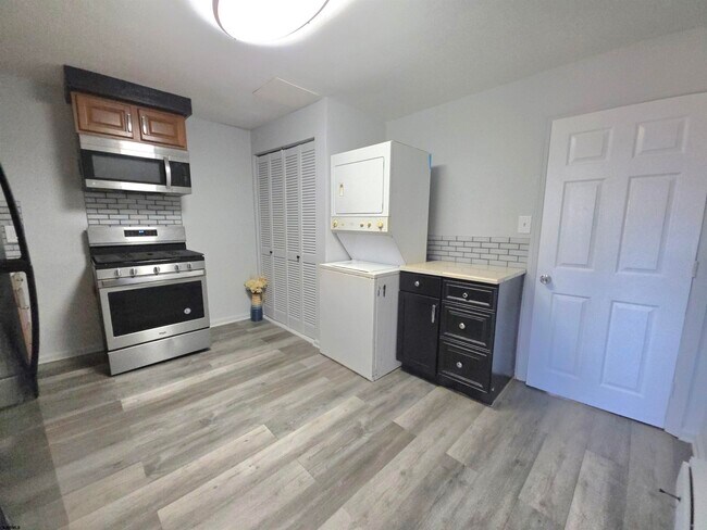 Building Photo - 216 New Jersey Ave