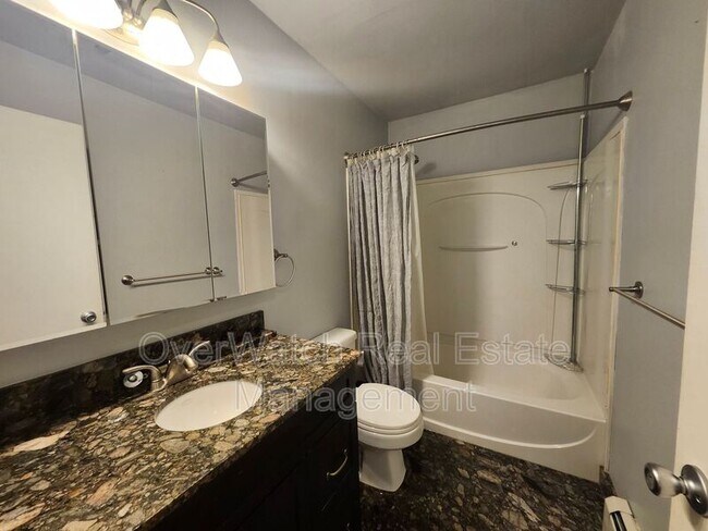 Building Photo - 8721 Ange St