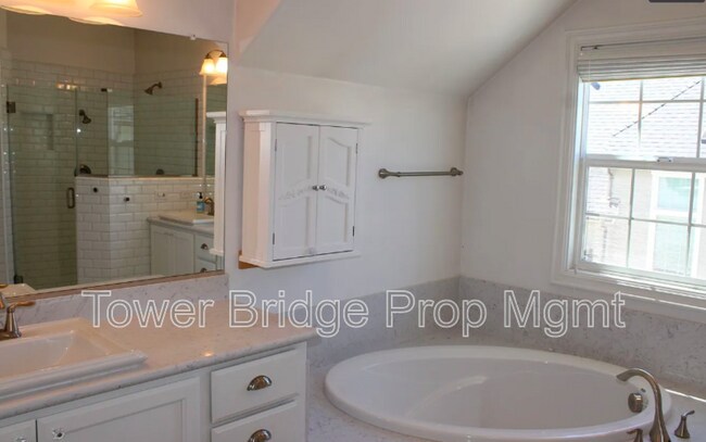 Building Photo - 1096 Provence Village Dr