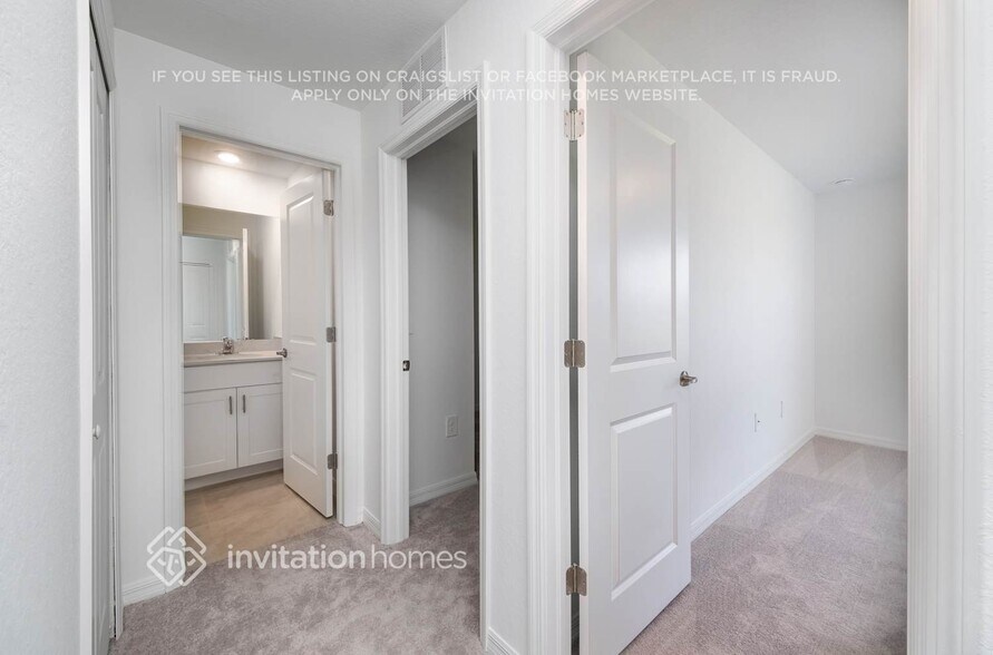 Building Photo - 2542 Riverfield Rd