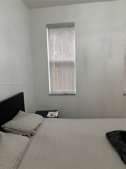 Building Photo - 10788 NW 74th Ln