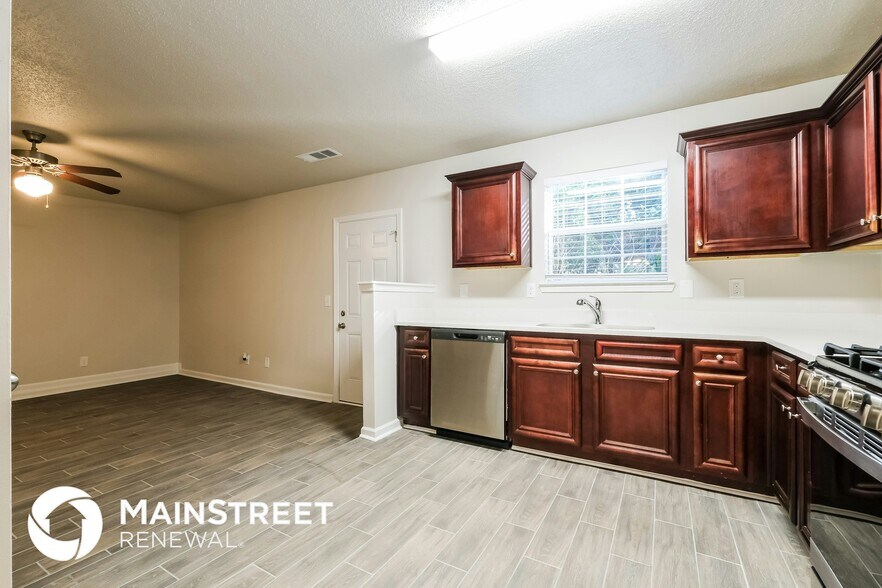 Building Photo - 305 Barshay Dr