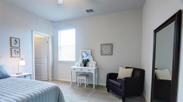 Building Photo - 7436 Palisades Dr