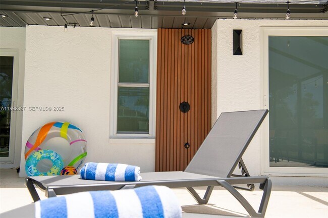 Building Photo - 1010 Joyce Ct