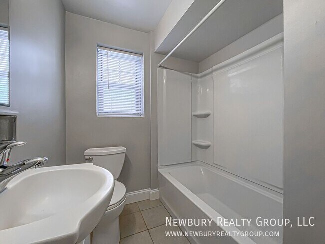 Building Photo - 313 San Juan Dr