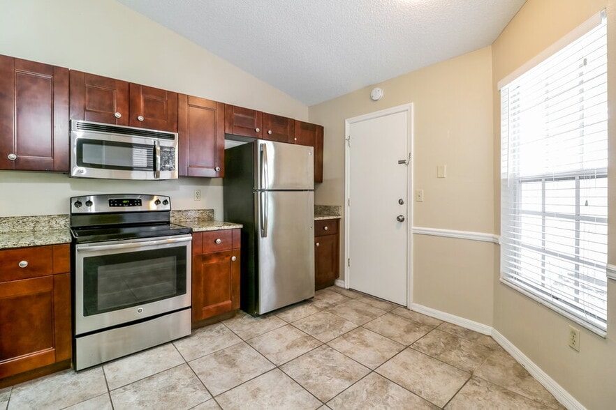 Building Photo - 8537 Berkley Dr