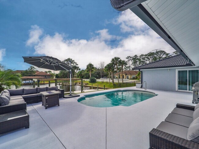 Building Photo - 2 Cedar Ct