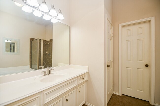 Building Photo - 14947 Atmore Pl Dr