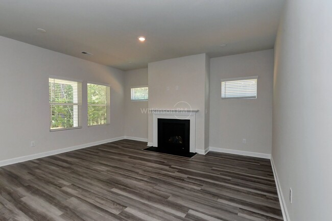 Building Photo - Beautiful New Construction 4Br/3Bth Home i...