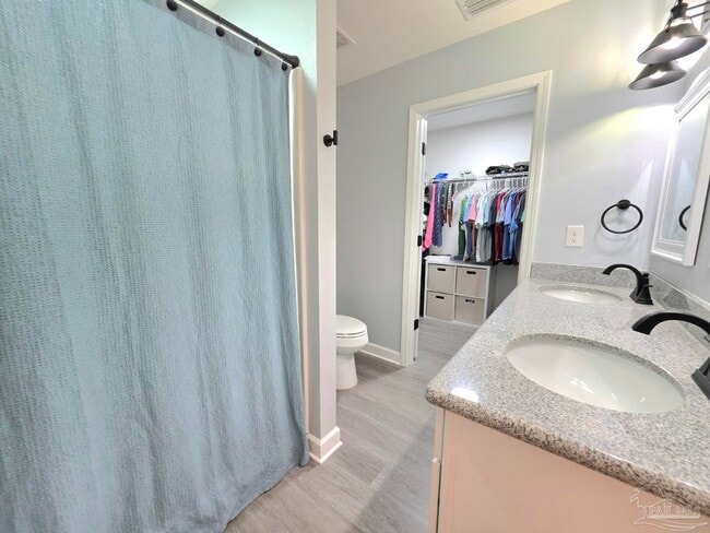 Building Photo - 7701 Pontiac Dr