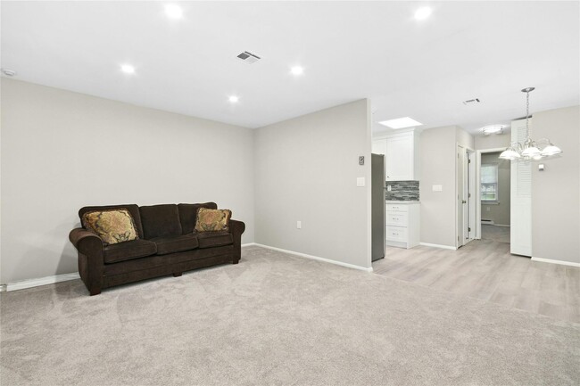 Building Photo - 266 Berwick Ct