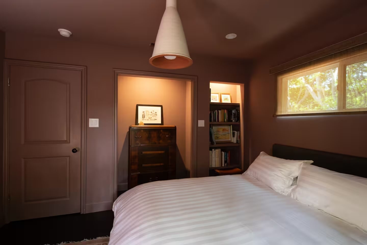 Building Photo - 5234 Ethel Ave