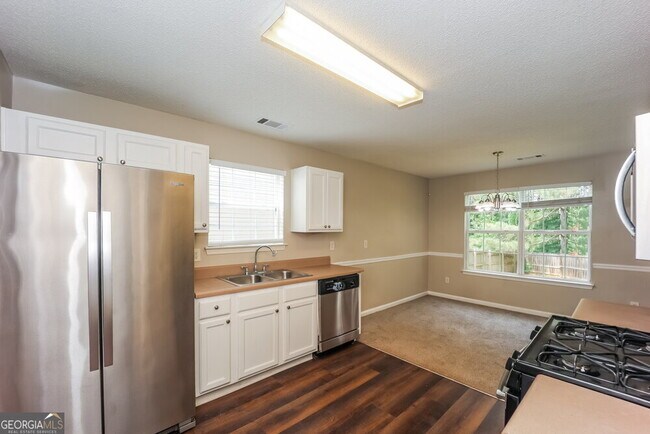 Building Photo - 2615 Thunder Basin Way