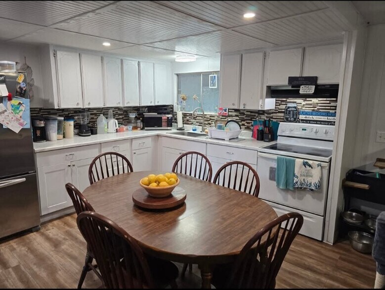 Building Photo - 9450 CA-53