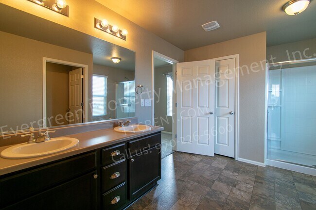 Building Photo - 6807 Grainery Rd