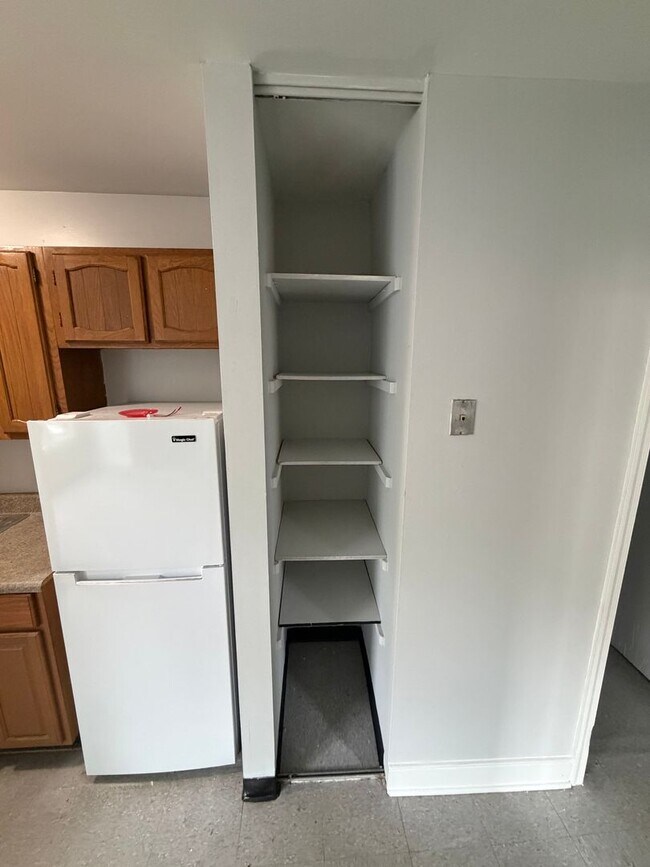 Building Photo - 2627 Floyd Ave