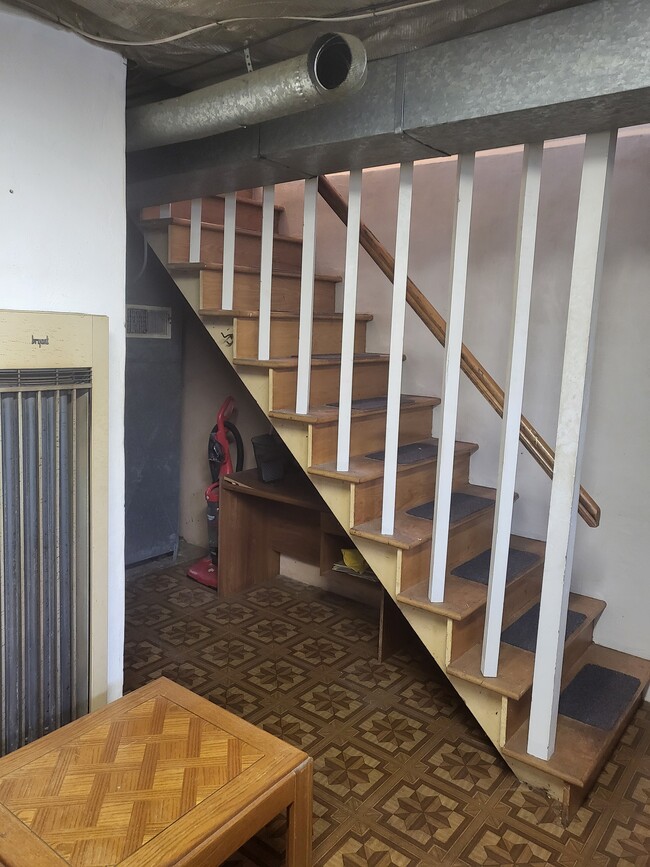 Building Photo - 2445 Brookwood St