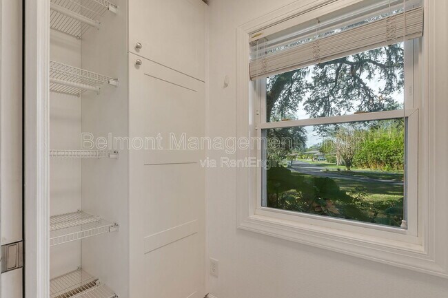 Building Photo - 5376 Majestic Island Cir