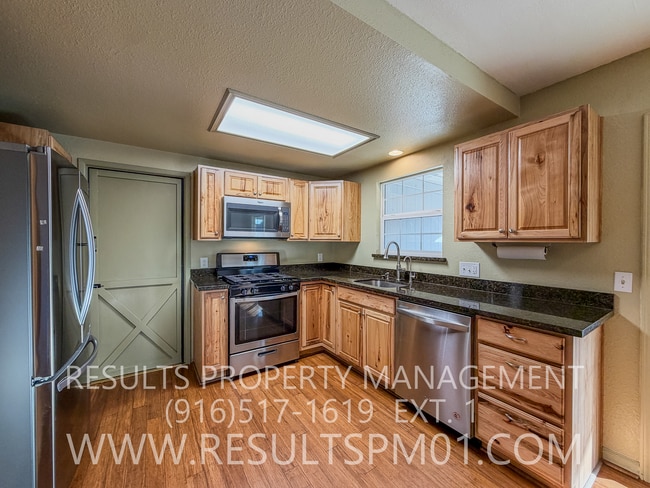 Building Photo - Charming Clean Rocklin Home with RV! Solar