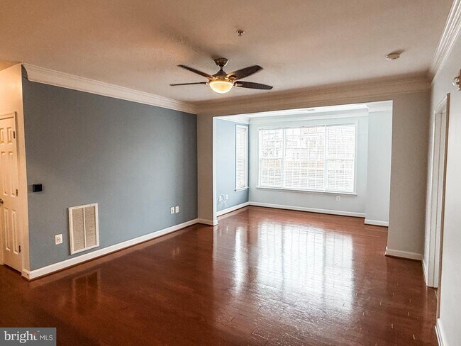 Building Photo - 701 Cobblestone Blvd