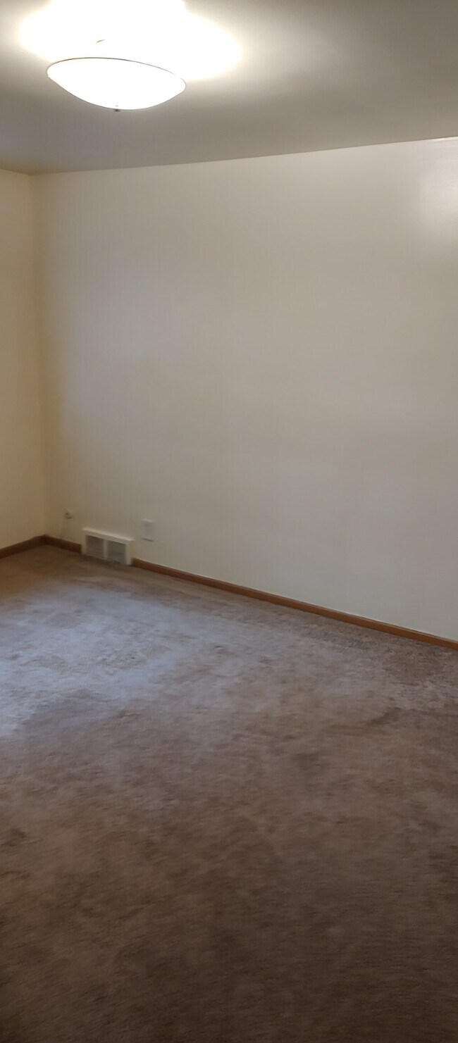 Building Photo - 20812 Littlestone Rd