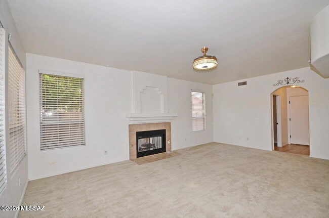 Building Photo - 11281 N Chynna Rose Pl