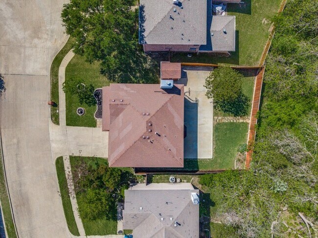 Building Photo - 8605 Treasure Cove