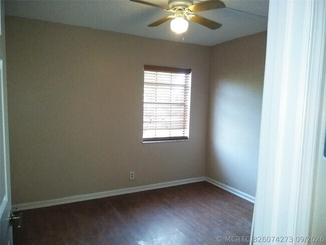 Building Photo - 301 Norwood Terrace