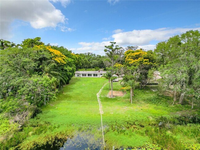 Building Photo - 9999 Lake Georgia Dr