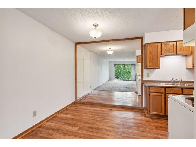 Building Photo - 4575 W 80th St Cir