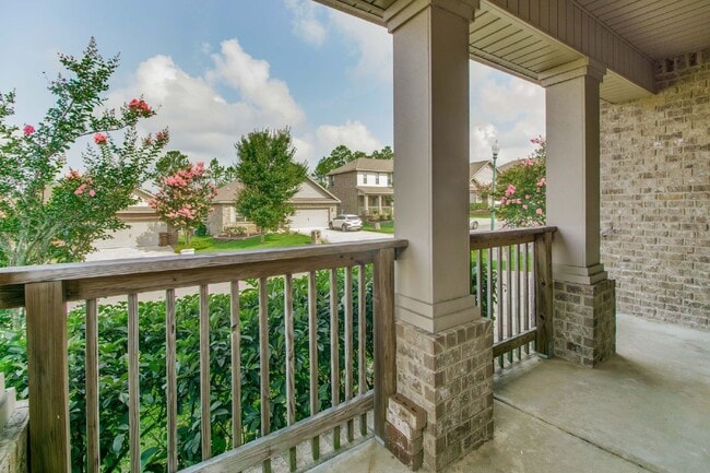 Building Photo - Stunning Two-Story Home with 4 Bedrooms, 2.5 Baths, and an Upstairs Living Room!