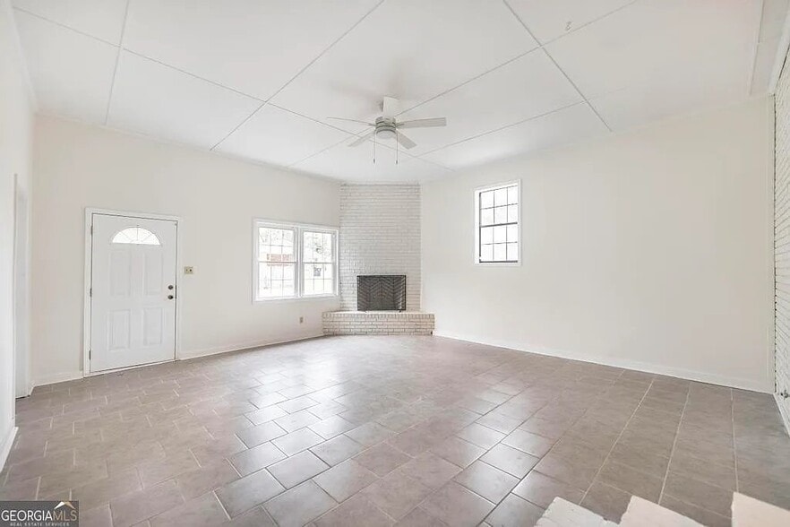 Building Photo - 201 Sherman St