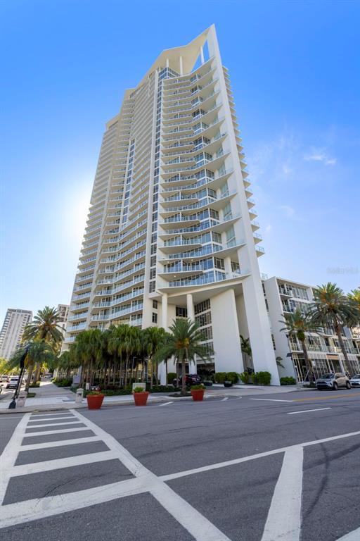 Building Photo - 145 2nd Ave S