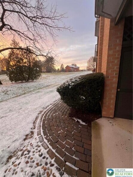 Building Photo - 978 Cold Spring Rd