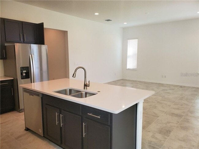 Building Photo - 16942 Tradewind Pt