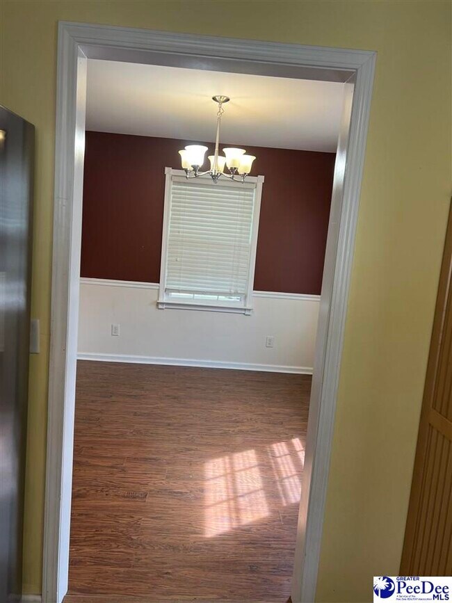 Building Photo - 3044 Trent Dr