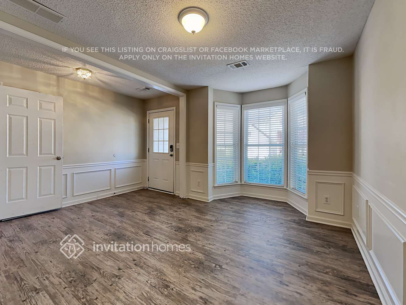 Building Photo - 3295 Ridgefair Dr
