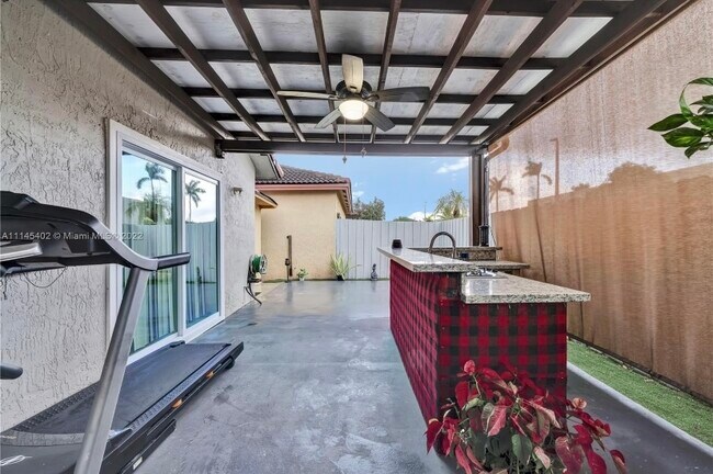 Building Photo - 13721 SW 119th Ave