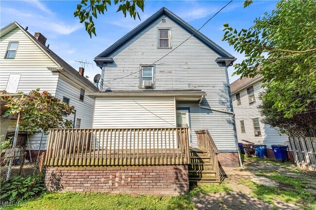 Building Photo - 1909 W 73rd St