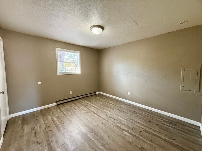 Building Photo - 2 Bedrooms, 1 Bathroom Home in Paragould A...